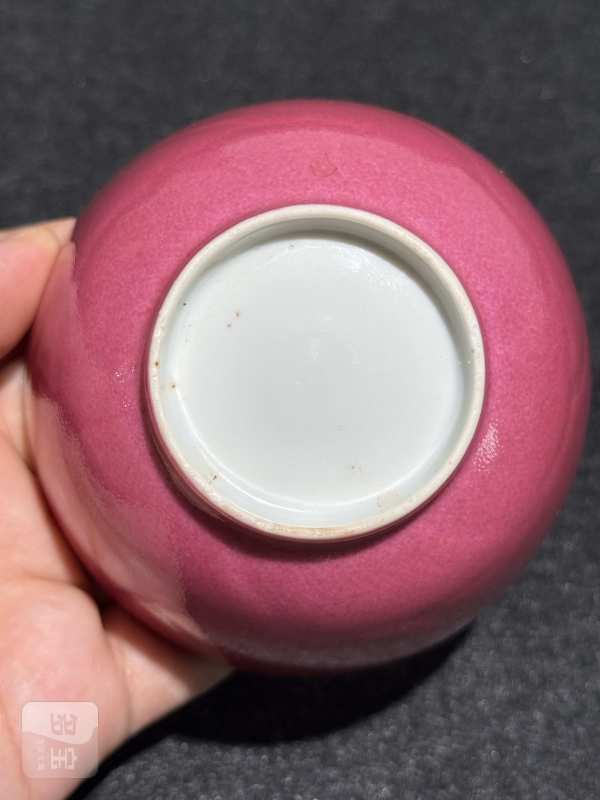 清雍正 胭脂红釉暗刻花口茶圆一对 - 图8